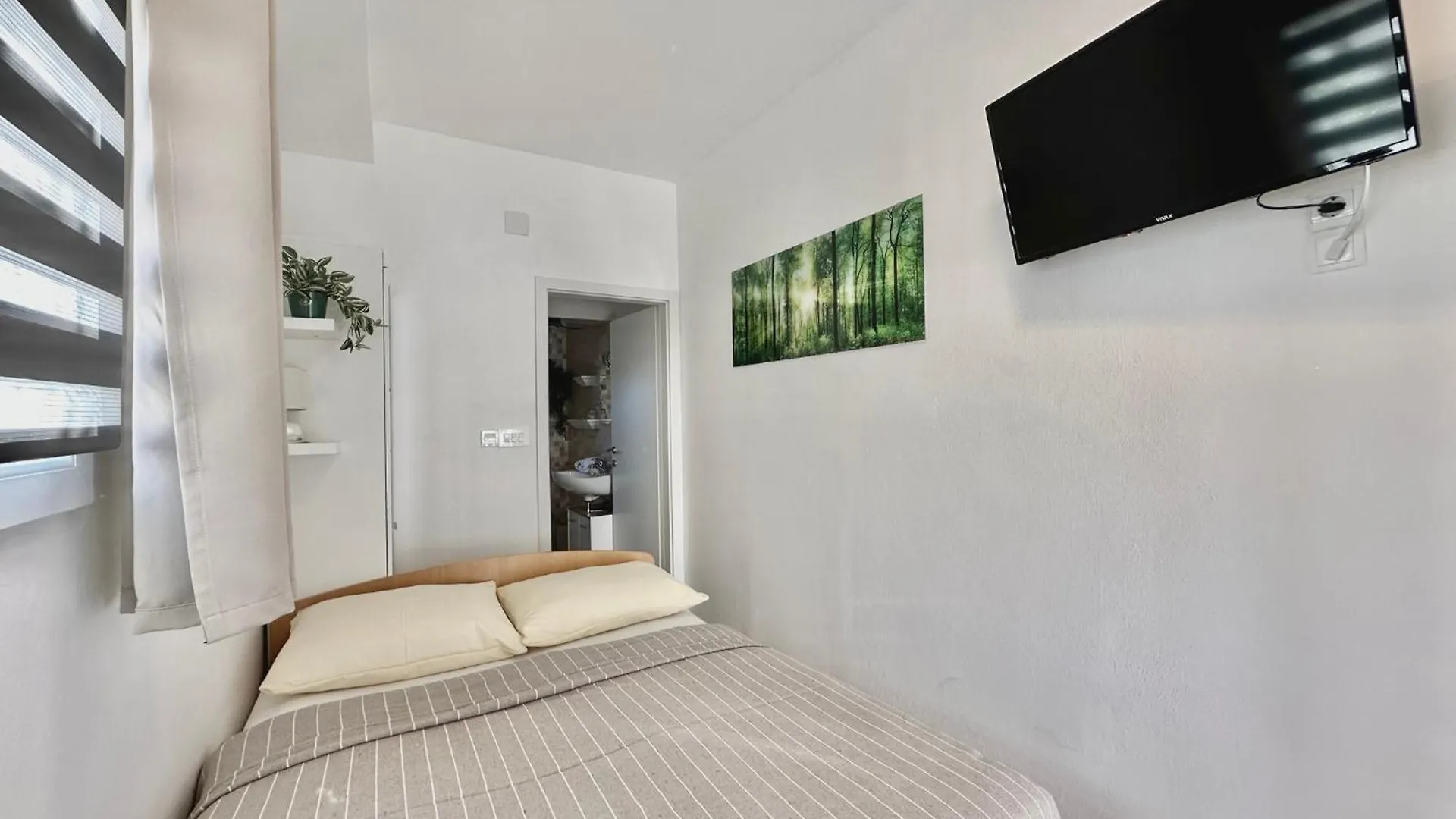 Apartments Hajl 克尔克 0*,