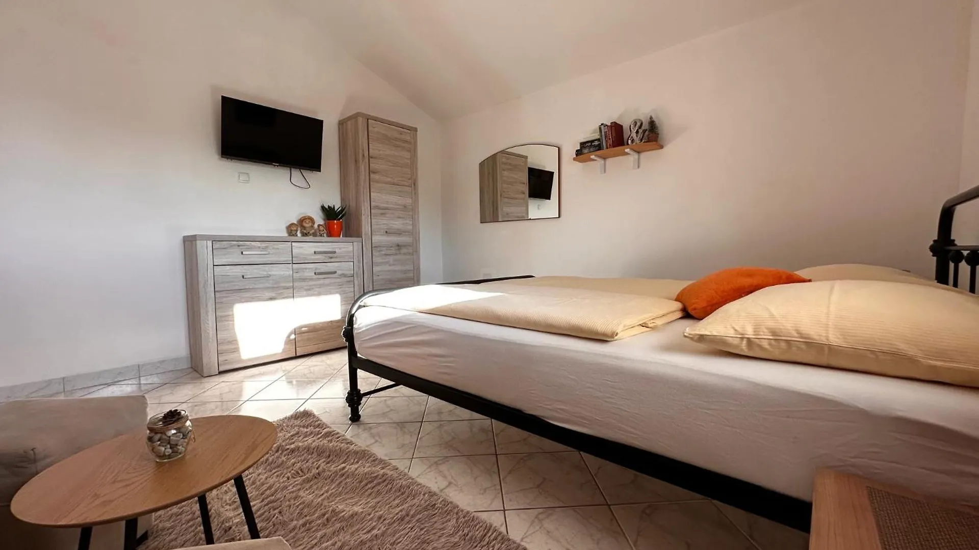 Apartments Hajl Krk Town